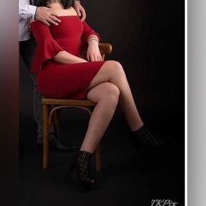 Laundry By Shelli Segal Vibrant Red Dress